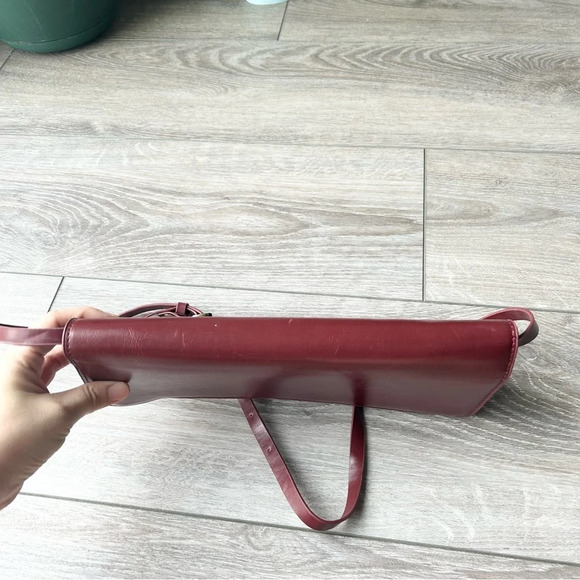 Darling Red Faux Leather Clutch Shoulder Bag - Picture 8 of 14